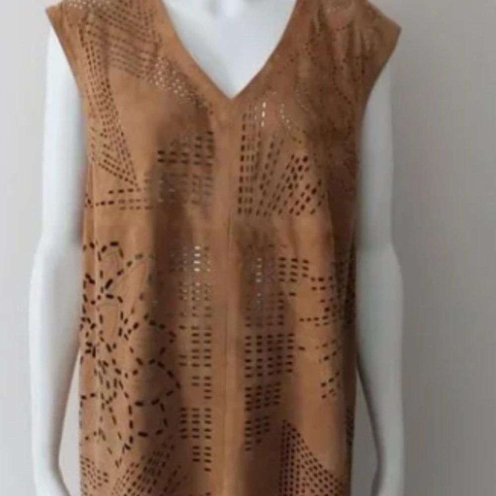 DROMe Suede /Eyelet /Sleeveless Top/Size M - L - Picture 7 of 7